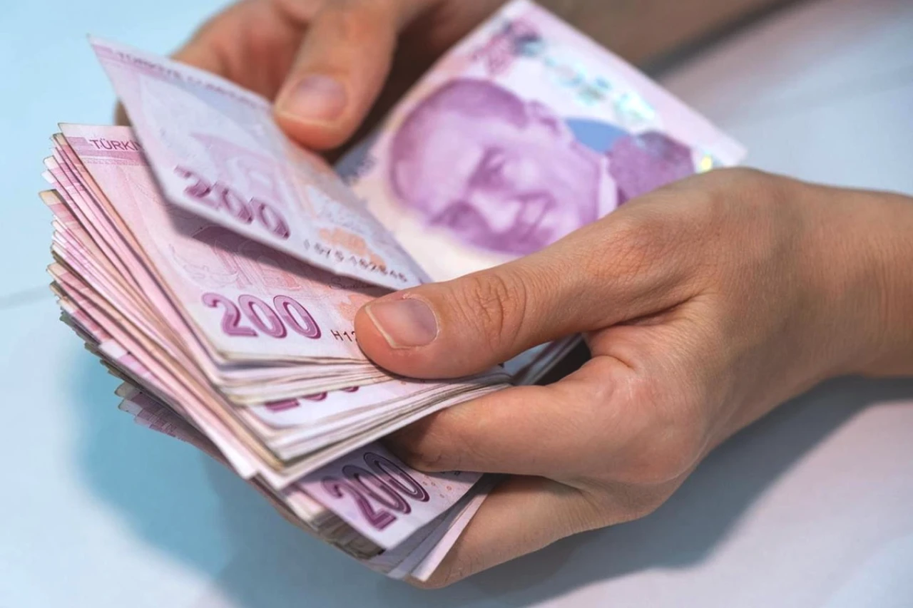 Yapı Kredi, İş Bankası, Akbank ve QNB Emekliye Ne Kadar Promosyon Veriyor?