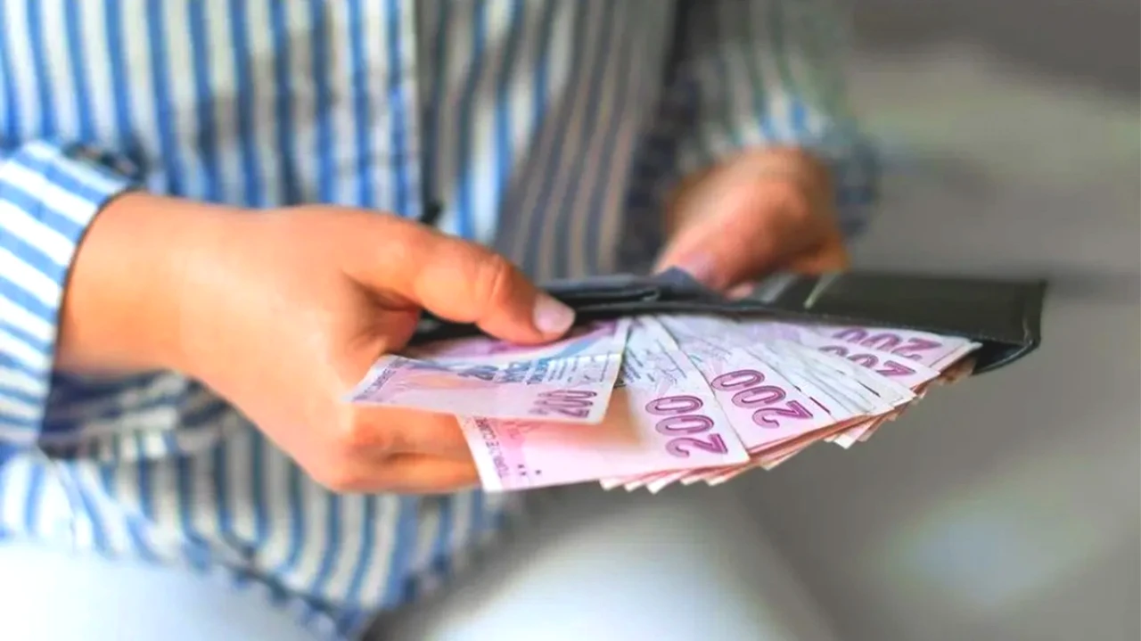 25 Yıl Evli Kalan Annelere Emeklilik Hakkı Önerisi Meclis'te Dile Getirildi
